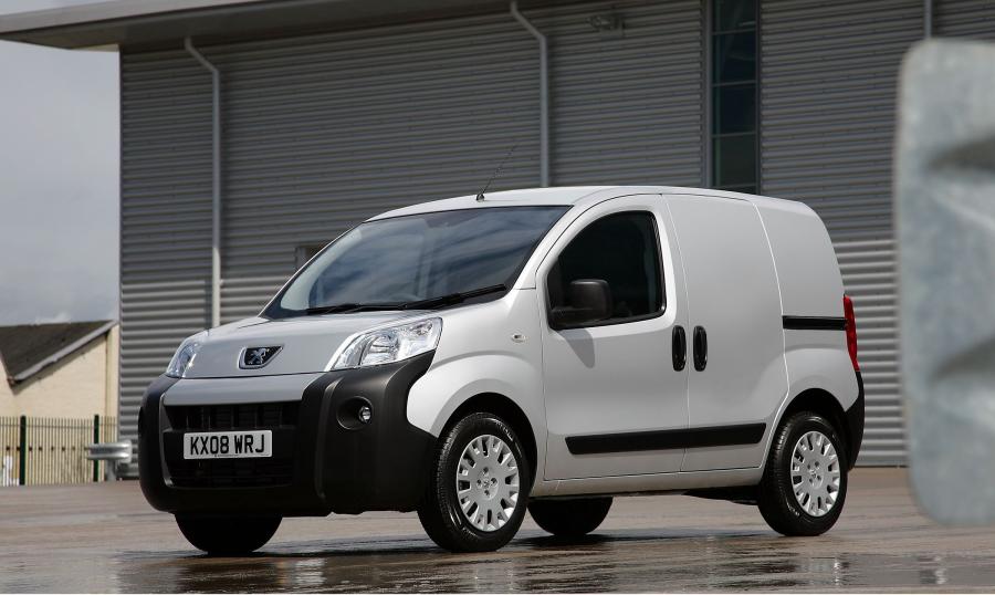  Peugeot Bipper 2008 года  (фото 16 из 93)